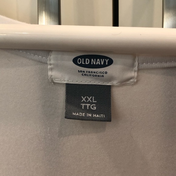 White Old Navy t-shirt. XXL - Picture 2 of 3